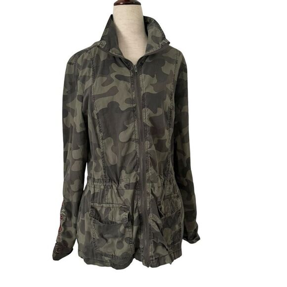 Ashley by 26 International Downtown Collection Medium Utility Jacket Green Camo - Picture 3 of 13